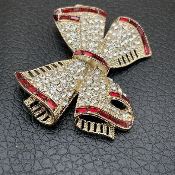 Napier Brooch Holiday Bow Gold Tone Clear Round Rhinestones Red Baguettes 3D - Picture 3 of 8